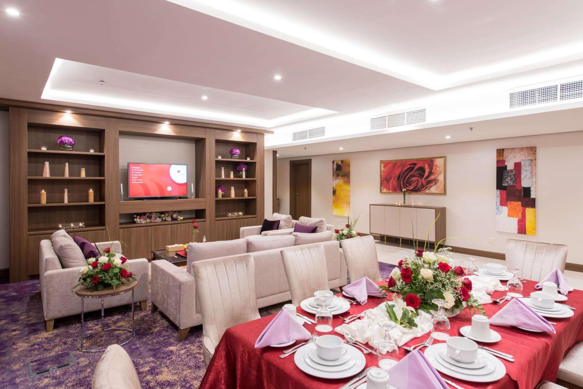 Ramada By Wyndham Continental Jeddah Otel Dış mekan fotoğraf